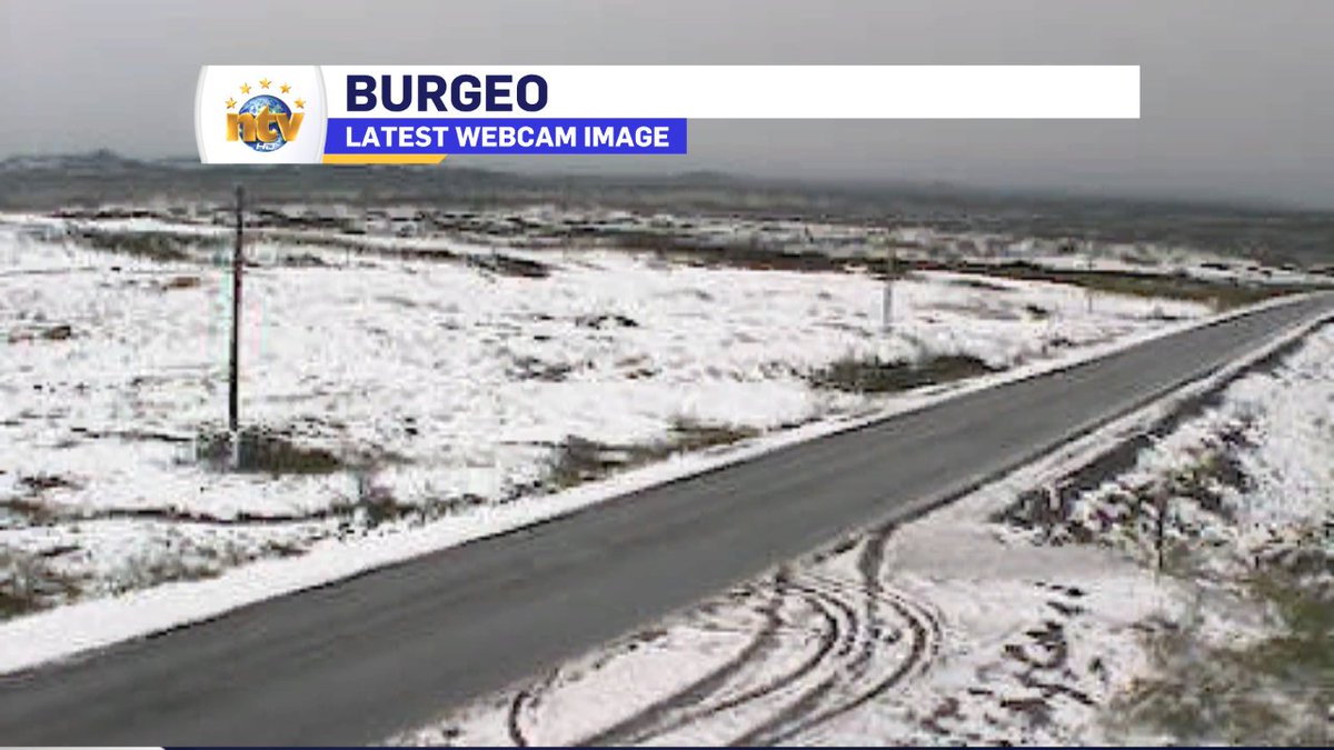 EddieSheerr's tweet image. Still some snow left along the side of the Burgeo Highway from earlier today. Wait... did I just write that? #nlwx #nltraffic #SnowinJune
