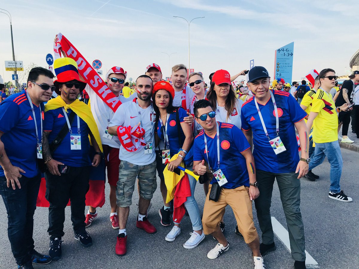 Kamilowski_'s tweet photo. #orangepolska kibicuje w #kazan ! #Mundial18 🇵🇱-🇨🇴 https://t.co/kgGeB5nkpp