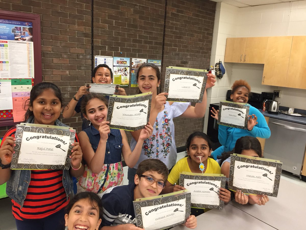 msjadenkhan's tweet image. Year end party for my snack shack crew @MundenPark @PeelSchools #breakfastprogram