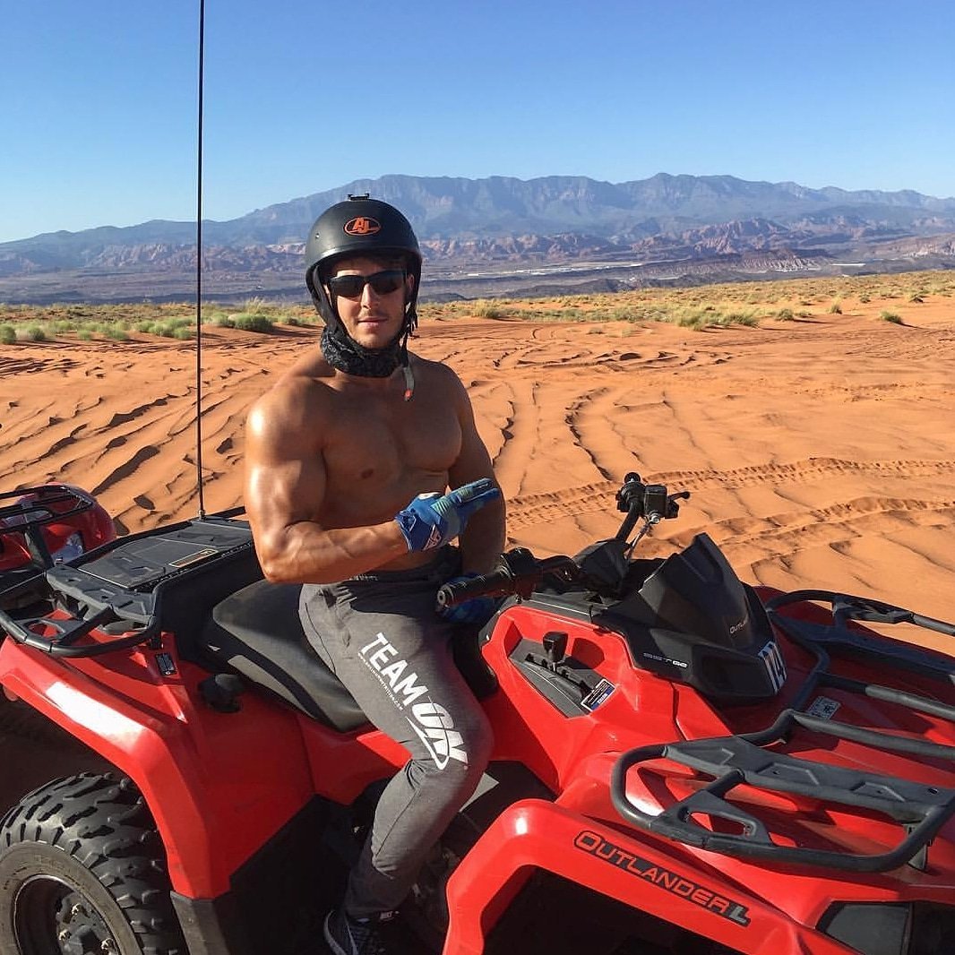 Quad biking around the UTAH desert 😎🙌🏼 #utah #quadbiking #TeamON