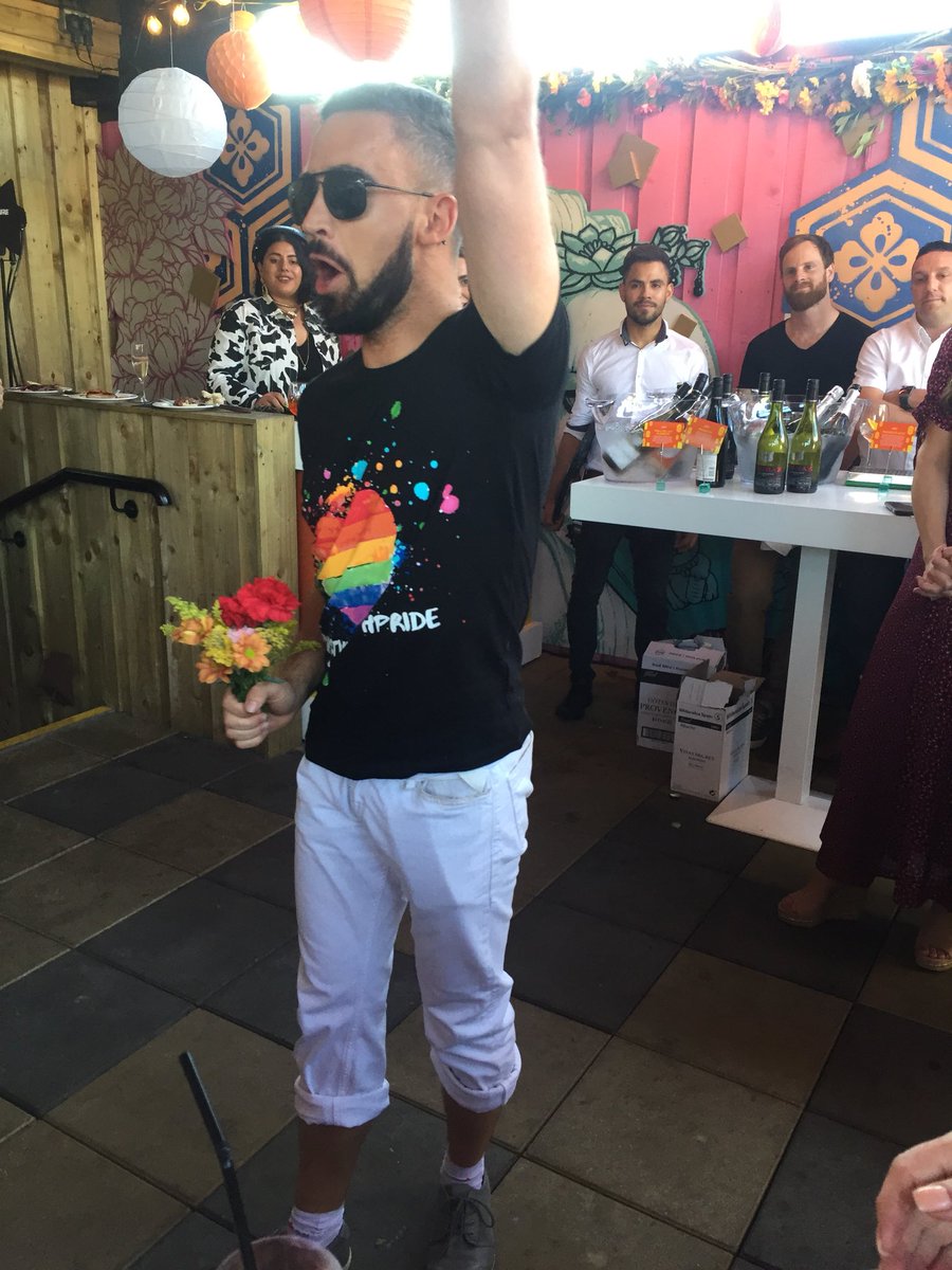 Surprise fashion show during #TescoFinestSummer! We’re loving the #DublinPride support by their fashion label F&amp;F, as sported by @deric_hartigan 💗🏳️‍🌈 #DublinFashion <a href="/TescoIRLnews/">Tesco Ireland News</a> <a href="/TescoIrl/">Tesco Ireland</a>