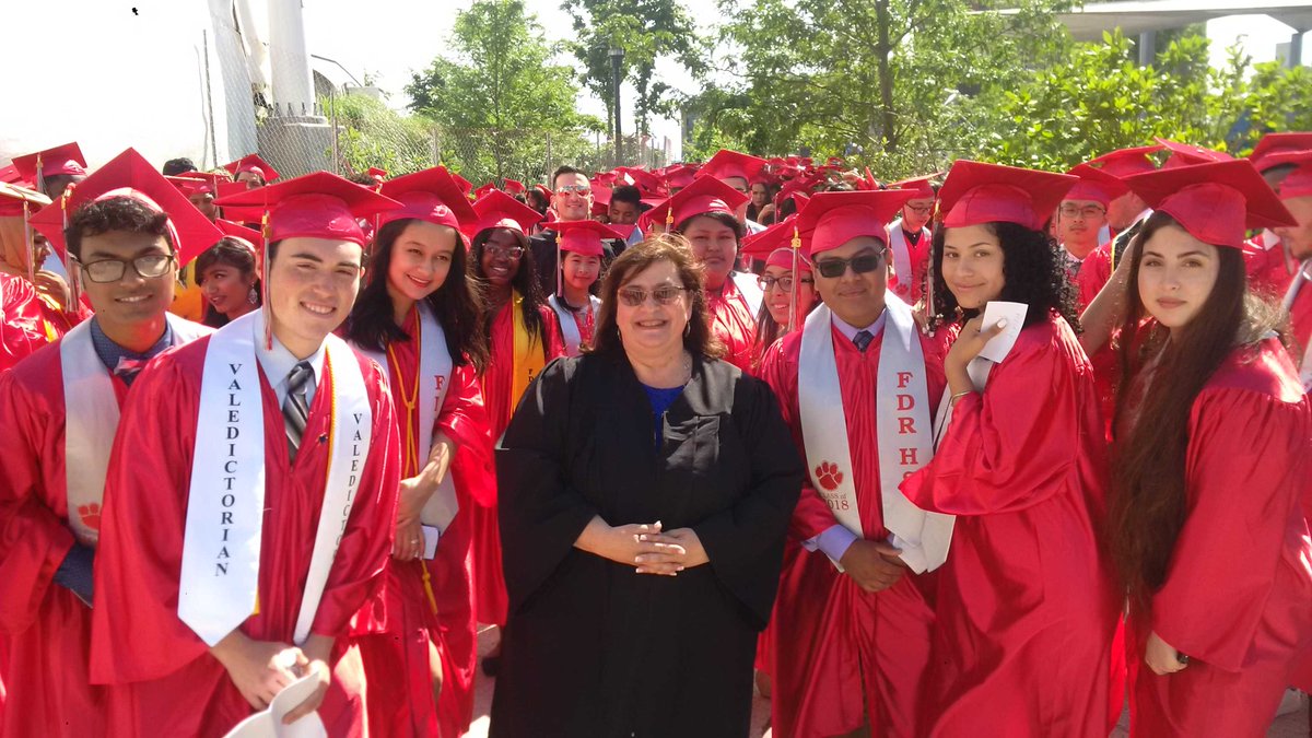 fdrcougars's tweet photo. #FDRCougars Class of 2018! @supmprayor https://t.co/kRrh2smYdT