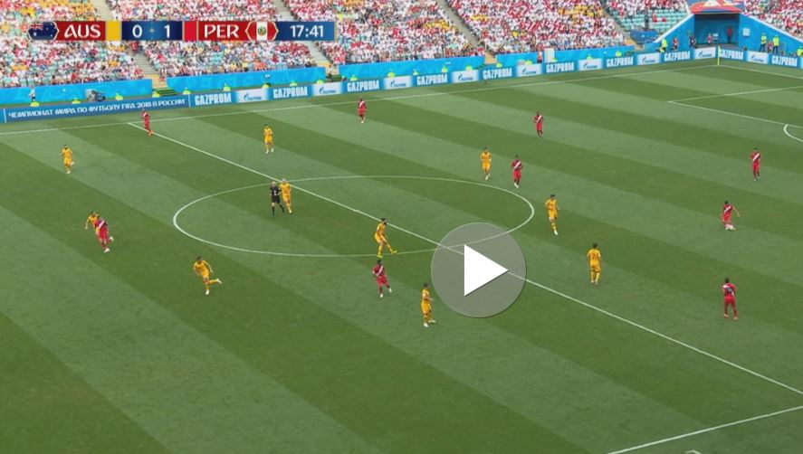 Abseits vor Perus erstem Tor, aber kein Einsatz des #VAR. Was war da los? Sek 37 im Video: sportschau.de/fifa-wm-2018/v… <a href="/CollinasErben/">Collinas Erben</a> #AUSPER #FifaWorldCup2018