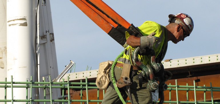 HiLiteSystems's tweet image. Recruitment bonuses are no longer limited to office jobs. They're making their way into the #construction industry as a way to attract new employees: bit.ly/2s4ty4l #ConstructionSite