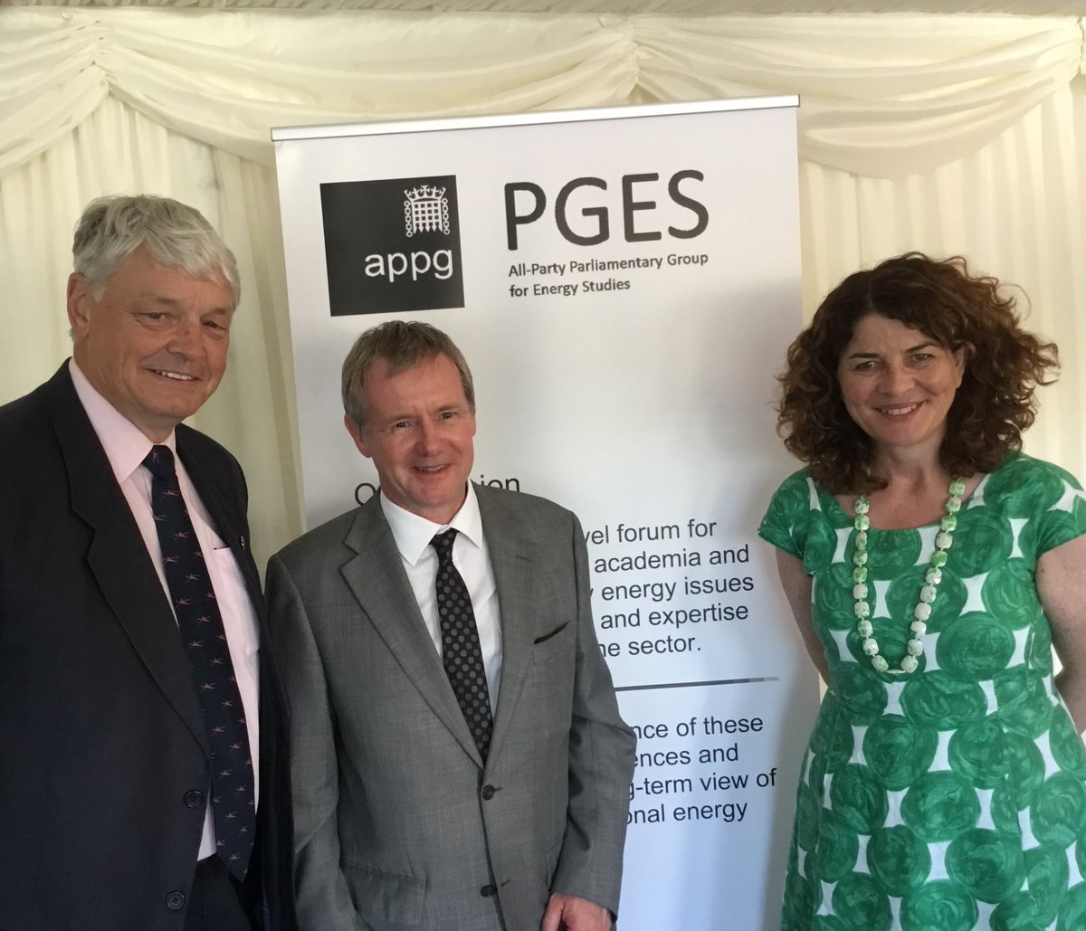 DianaJohnsonMP's tweet photo. Great to see Paul Needley from Enertek in Hull at Commons this evening at the All Party Parliamentary Group for Energy Studies Summer reception. Talking hydrogen and Hull! https://t.co/jAeZvhGQlw
