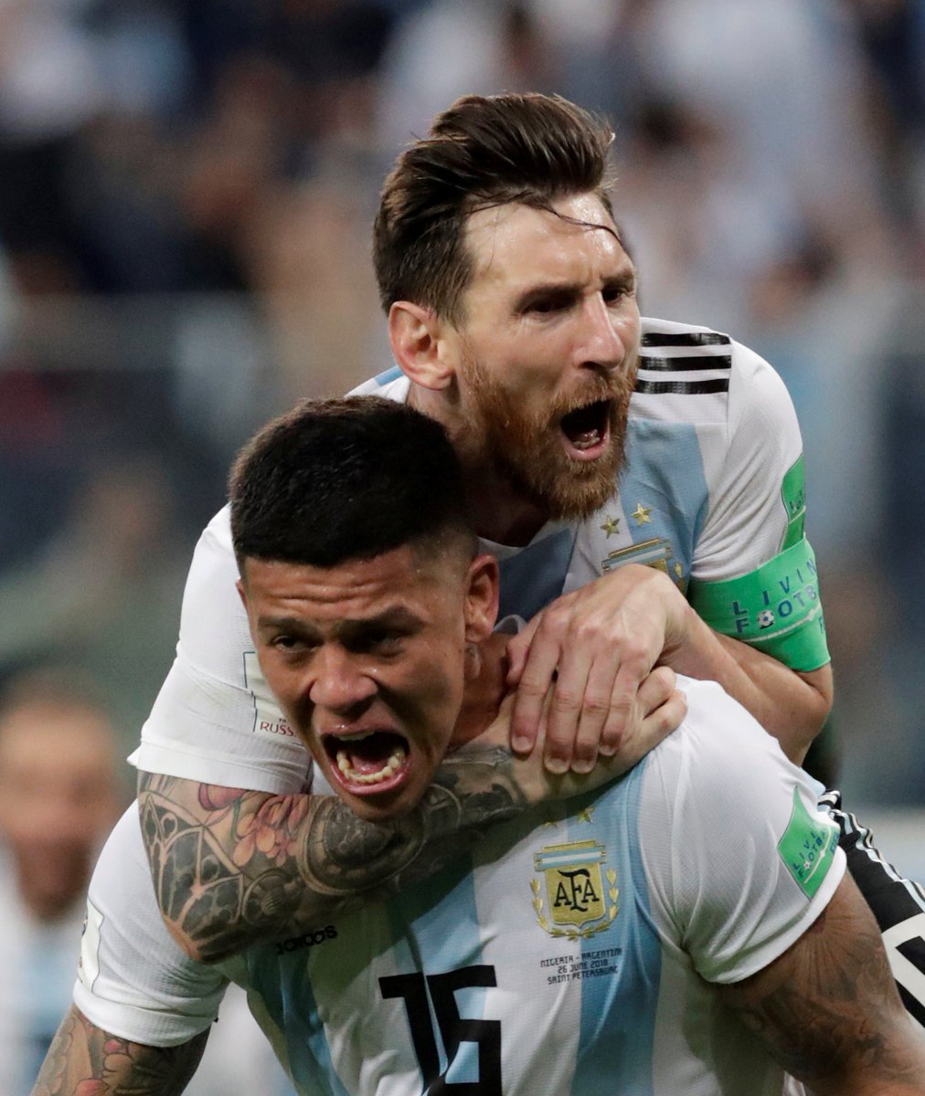 elcosodelapizza's tweet photo. GRACIAS POR TANTOOOO, HOY NOS DIERON UNA OPORTUNIDAD MAS, VAMOS POR LA COPAAAAA!! https://t.co/QPKrcmdFQL