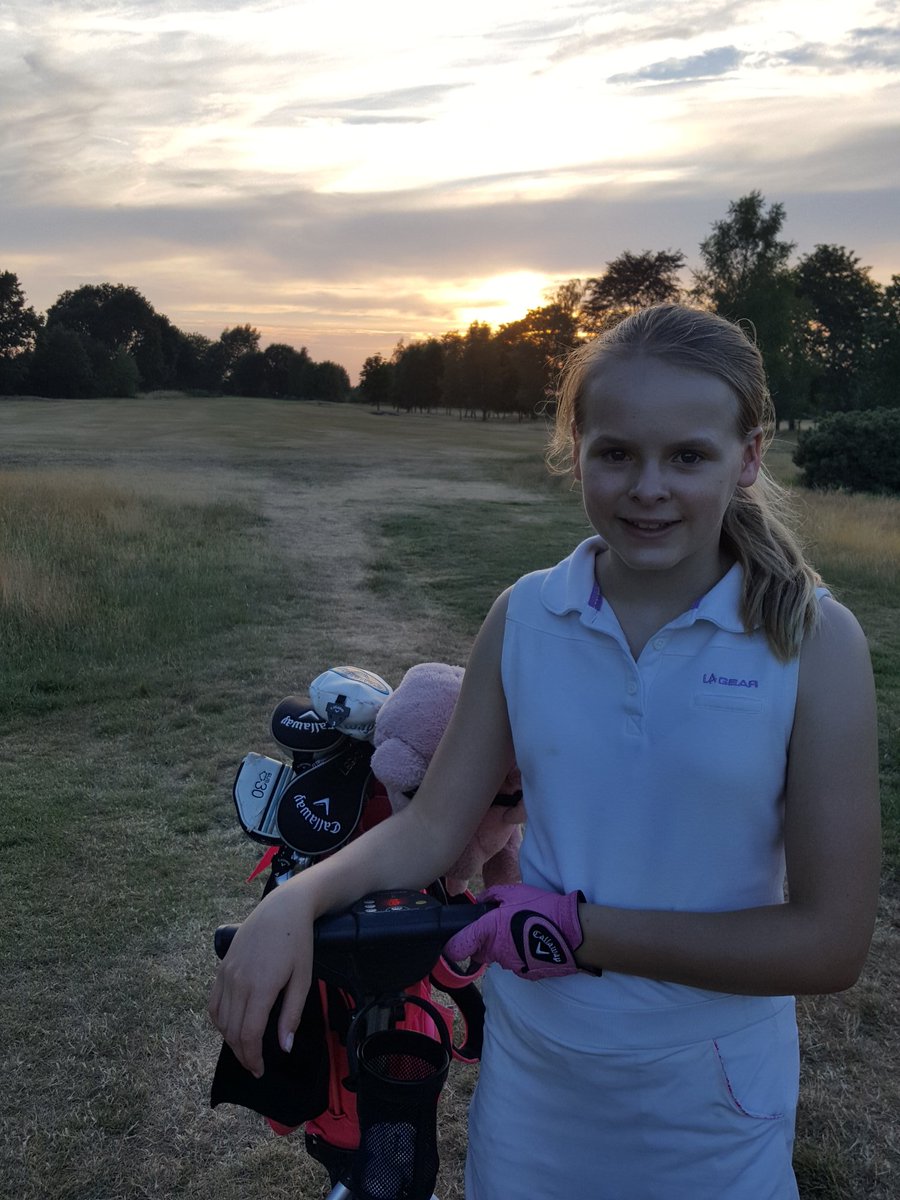 immy_golf's tweet photo. #HappyDays Summer nights with Dad and Immy. #newtrolley #golf #fun https://t.co/B5F7Sex3c2