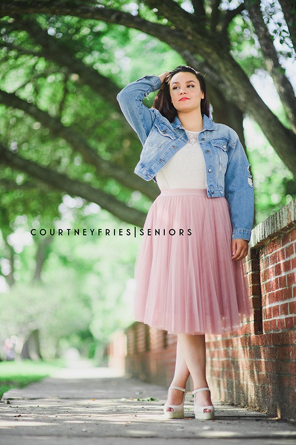 TheTwelfthYear's tweet photo. "The best advice I've ever received was not to try and imitate anyone else." Come check out Courtney Fries Photography &amp; Design on the blog today! https://t.co/KJxXur24z7