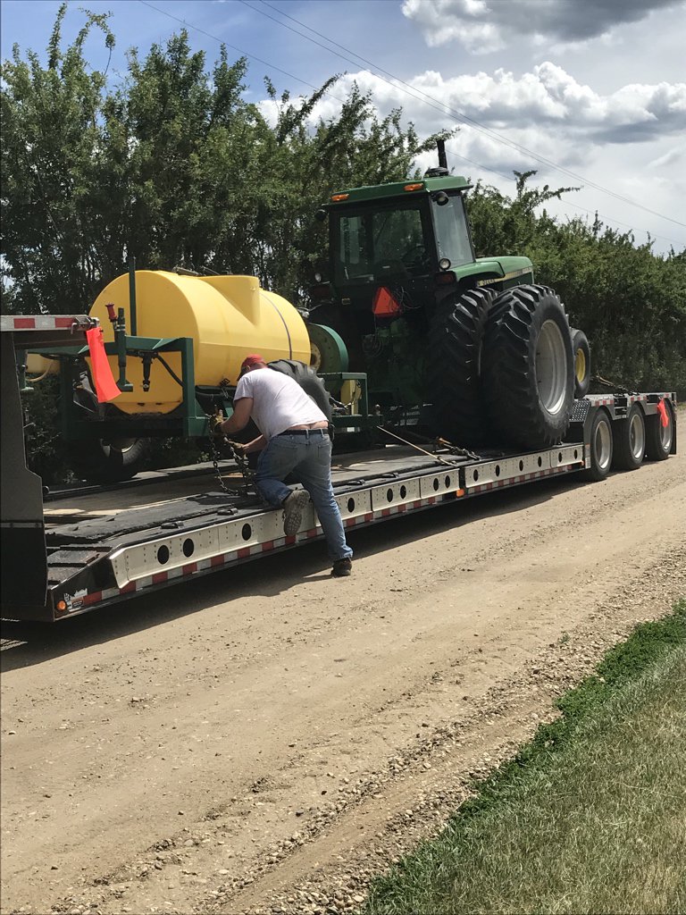 AlbertaCanola's tweet photo. #AgraBot has arrived at #canolaPALOOZA18 

You didn’t expect it to drive itself to Lacombe ... did you? https://t.co/mdNlPrRbNu
