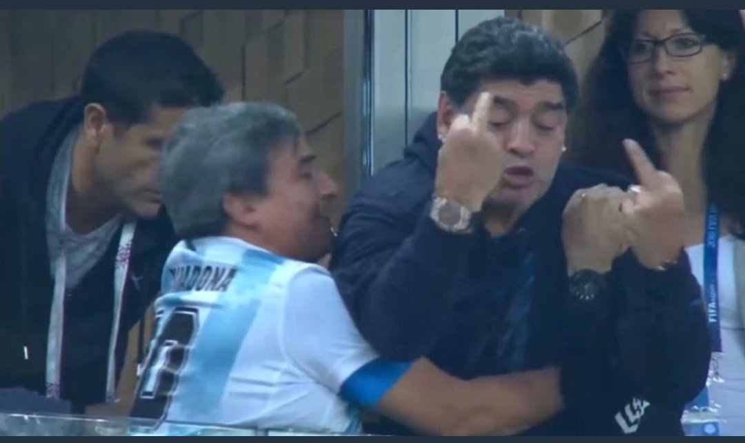 erdemsnmz's tweet photo. Fingers of God. 
Tanrının elinden sonra, Tanrının parmaklarını da görmüş olduk. 
#Maradona #worldcup2018 https://t.co/gbtLtEptSy