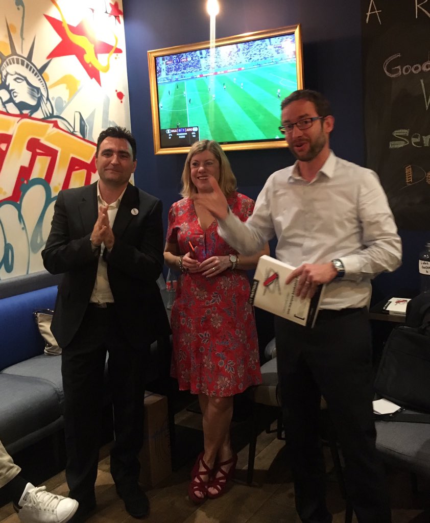 VeroColbert's tweet photo. Afterwork #MBAMCI ce soir !
#MarqueBankable https://t.co/FWF8mAsmGy
