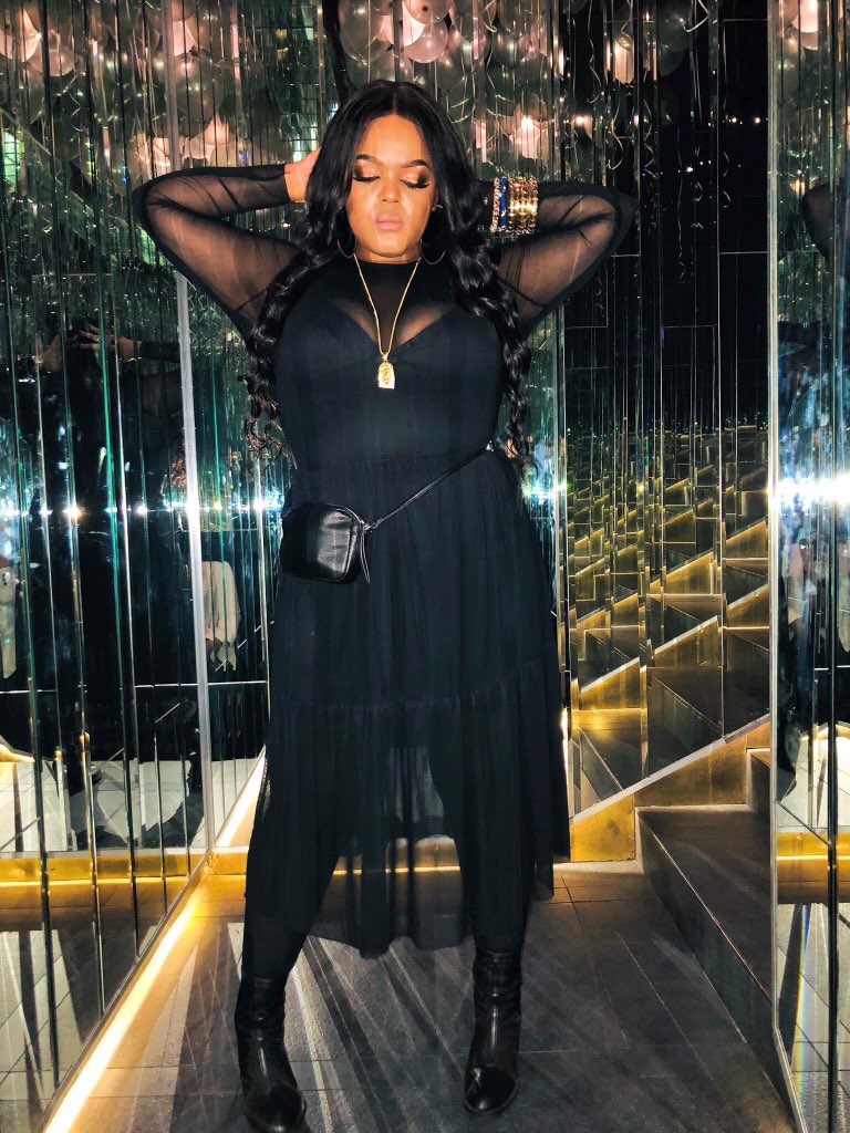 tweepstofollow's tweet photo. DBN Gogo (pronounced "De-ben Gogo") is a female DJ who has taken the industry by storm. The name DBN Gogo has become synonymous with fire sets that make for the most memorable nights.
Follow her here: @DBNGOGO
#TweepsToFollow https://t.co/ZR7yb5f5Hq