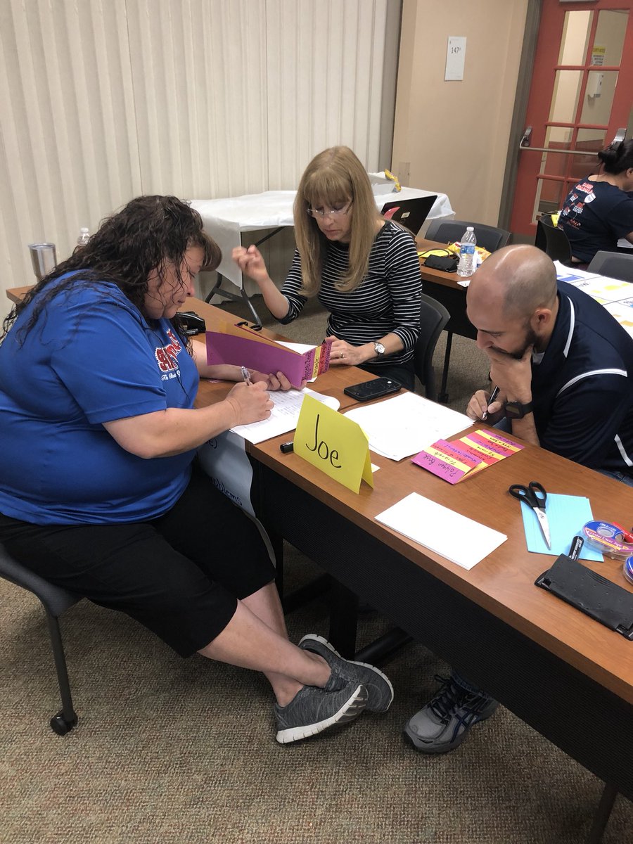 clincheck's tweet image. Working with teachers on geometry and measurement tasks! @RamLealMS #TeamMath #ConnectwithECISD