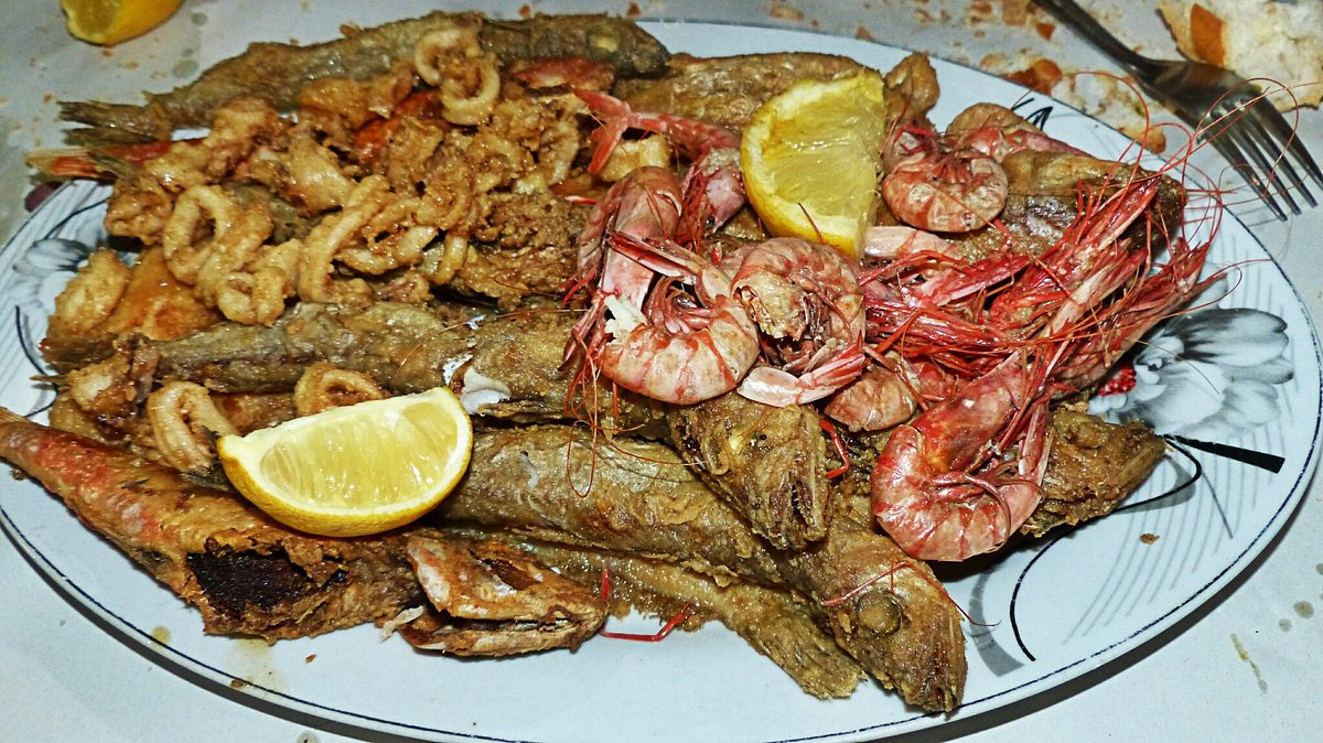 KSekkouri's tweet photo. #foodsafety 
#eathealthy 
#fishinglife 
#Photo 
#travel 
#paella
#payla https://t.co/E1YquFlVYx