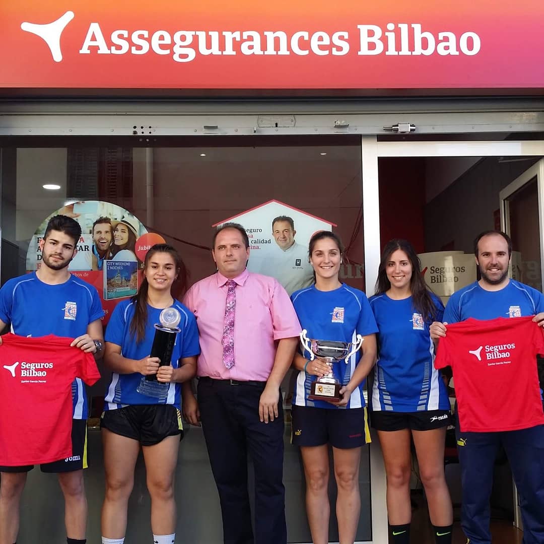 I continuem amb mes col•laboradors de la mà de Xavier Garcia i Seguros Bilbao

La agència comercialitza un ampli ventall d'assegurances així com productes financers: assegurances de cotxe, casa, salut, vida, decessos, repatriació...,

 C St Joan Bosco, 12 #SantVicençdelsHorts