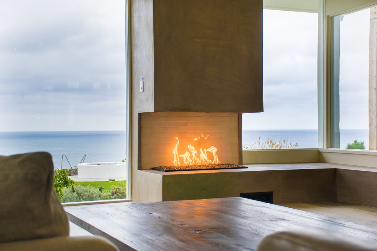 FireplaceOC's tweet image. There are some valid reasons to change an existing fireplace; one of them is changing it from wood to direct vent - southern-fireplace.com/fireplace-repl… #fireplace #DirectVent #home #HomeImprovement #OrangeCounty