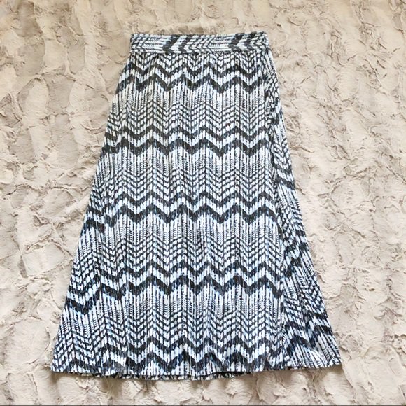 amiefedora's tweet photo. So good I had to share! Check out all the items I'm loving on @Poshmarkapp from @RebekahAutrey @trishvan99 #poshmark #fashion #style #shopmycloset #rozali #justfab: https://t.co/pj5DHCF4Kv https://t.co/O1rdzKVdxD