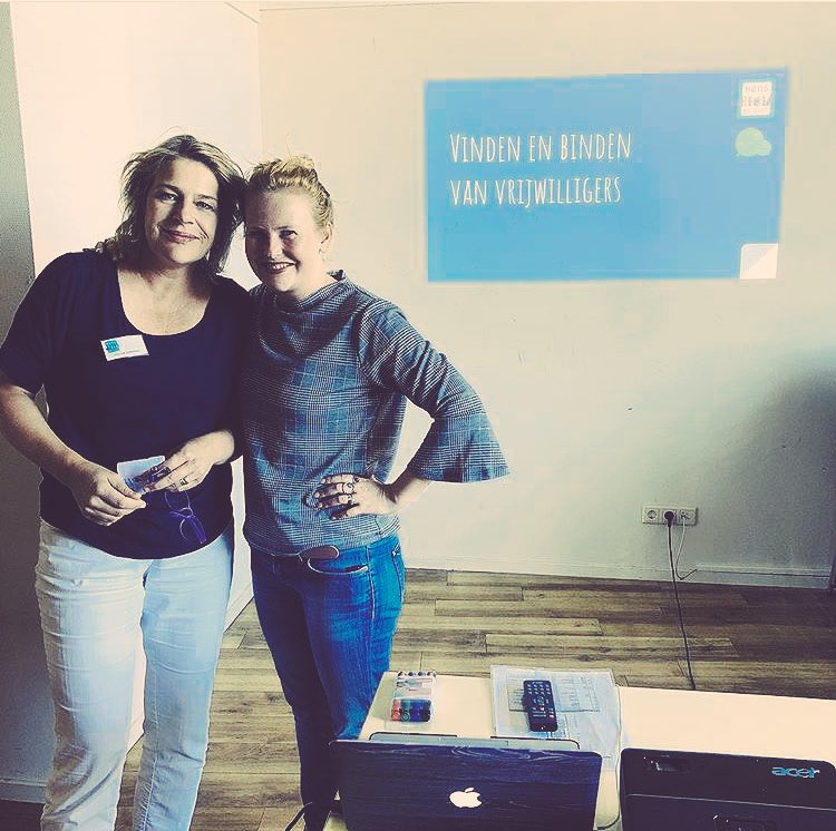 Workshop geven bij @mensdebilt_vwc: vinden en binden van #vrijwilligers. Wat hebben we heerlijke mensen ontmoet die allemaal vol passie hun werk uitvoeren! #blijvanjewerk #communicatie #workshop