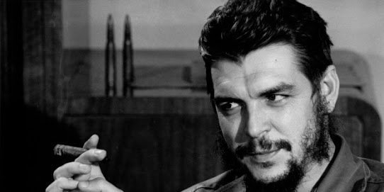 Kaybetmekten korkma; bir şeyi kazanman için bazı şeyleri kaybetmelisin

Ve Unutma; Kaybettiğinde değil vazgeçtiğinde yenilirsin

Ernesto Che Guevara