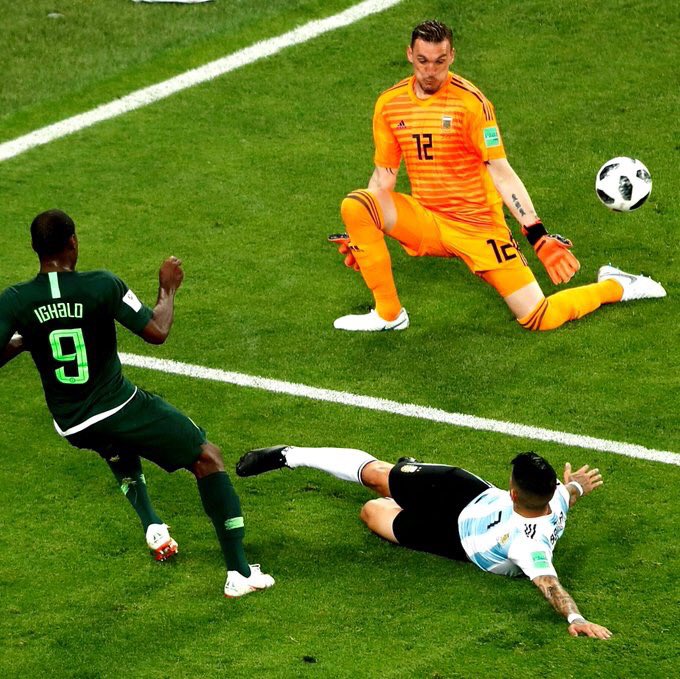 LaGrondonaTwitt's tweet photo. No nos olvidemos de esta jugada. Volvimos a vivir!
A Armani lo pedimos todos! https://t.co/Ea5QLO3o3I