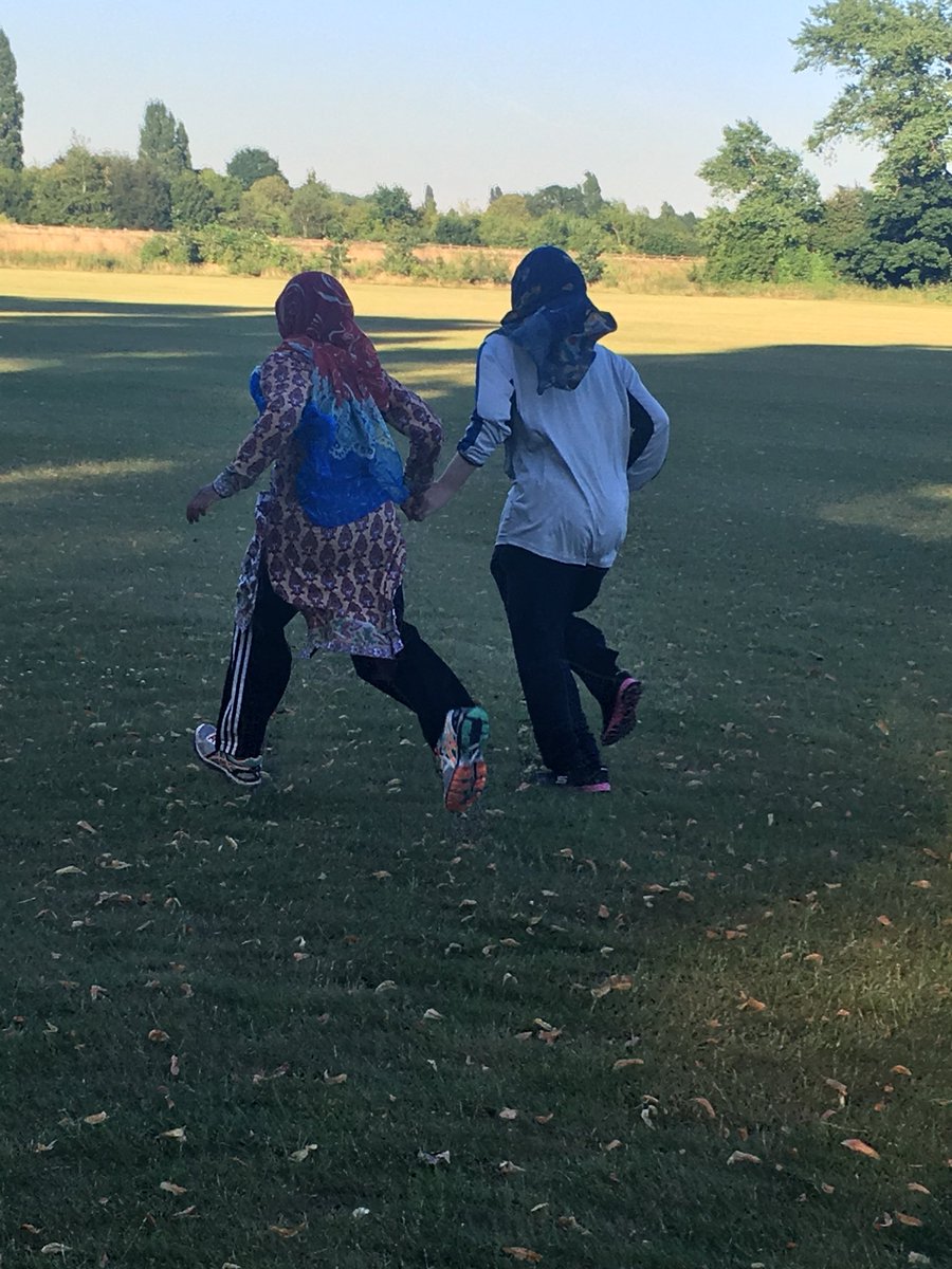 GoodGymSlough's tweet photo. Friends who run together stay together .. GoodGym Slough’s Group Runs will soon be here... bring a friend.. run together.. do a good deed together
Register your interest here https://t.co/CnLOFQLmn9
#Groupruns #reachout #coachruns #missionruns https://t.co/cCfMqr8VMW