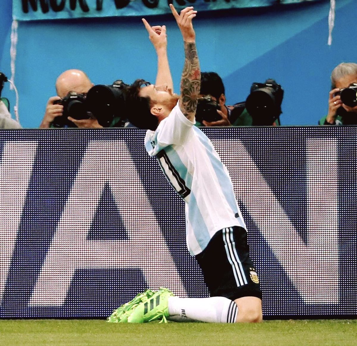 KausarPappu's tweet photo. @fundacionmessi  Congratulations legend. #LM10 ❤️.  🇦🇷💙 https://t.co/vzjW0paUW2