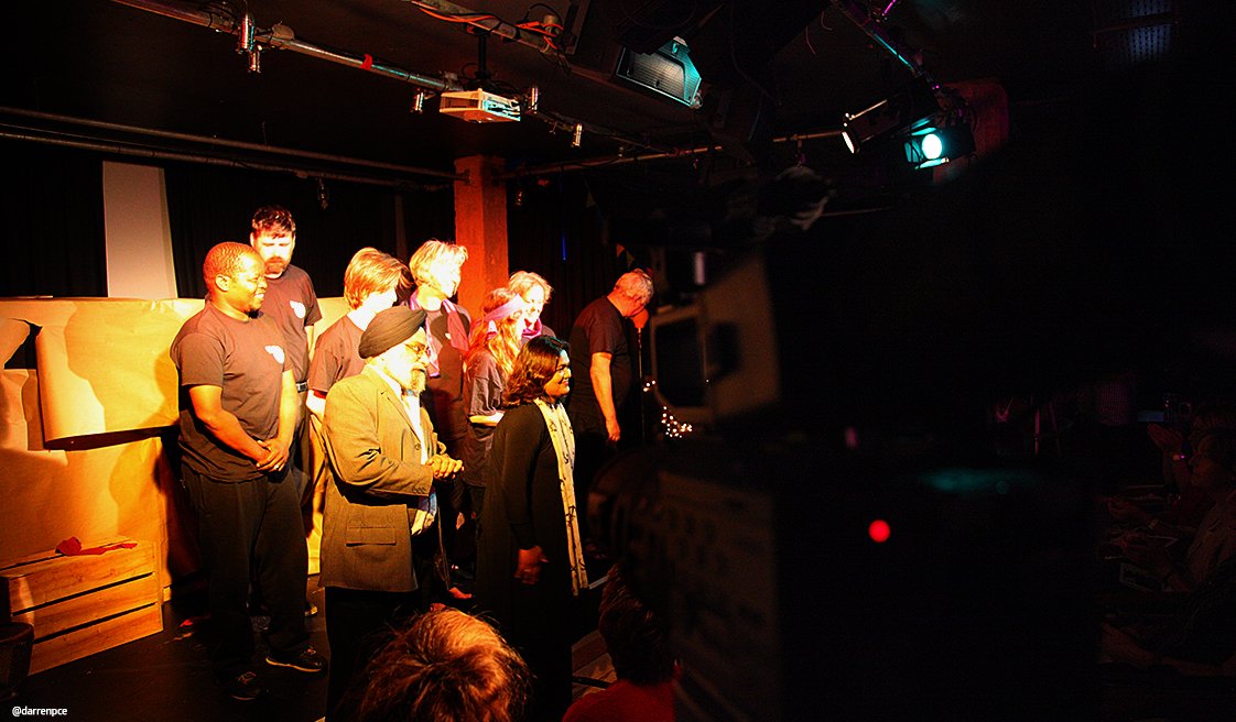 darrenpce's tweet photo. Tonight's @HumberFilmCom #multicam #HD shoot of @HistoryTroupe's #TheMiddleSea @Kardomah94 #HullRefugeeWeek #Play #Poetry https://t.co/OCcbujgTEz
