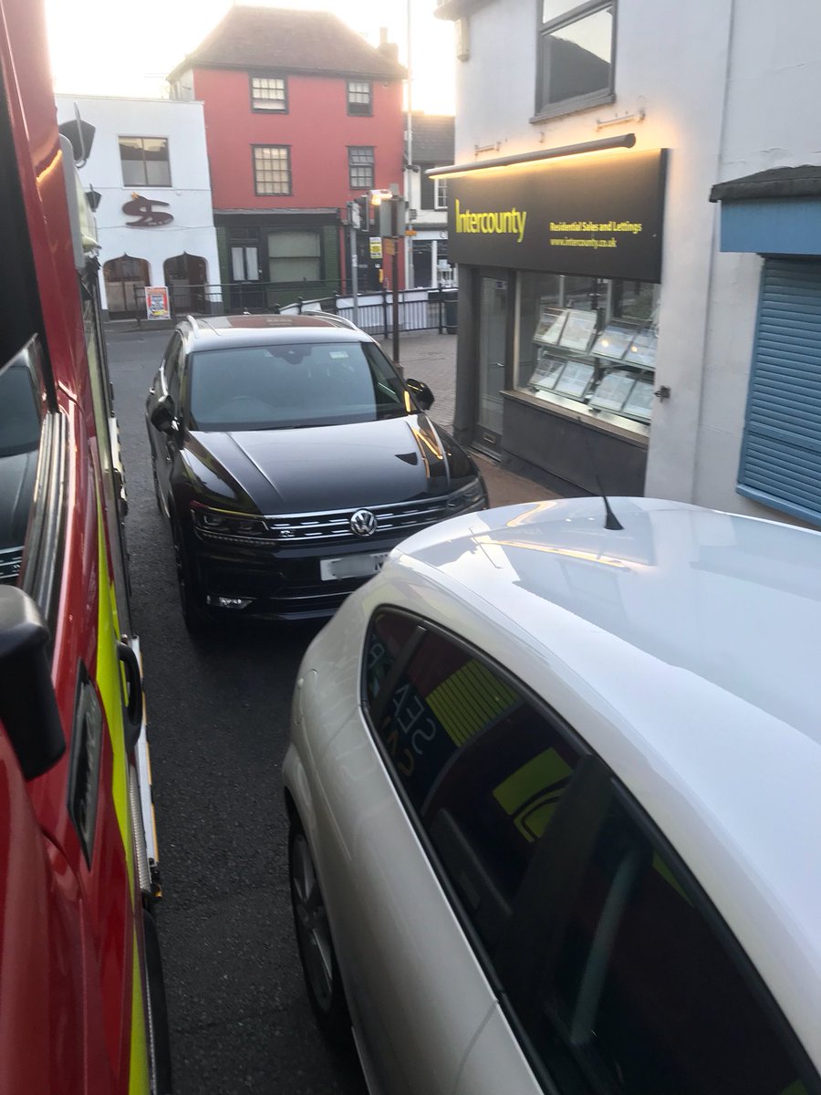 Thought for the week…please consider your parking when out &amp; about. Crew returning from a call earlier were held up by cars parked inconsiderately in Bell St, on double yellow lines. Luckily not responding to a 999 call, otherwise we could have been delayed by several minutes