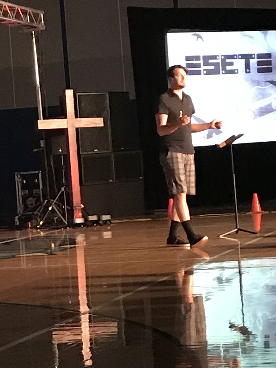 serve_teen's tweet photo. Can’t wait for another great night of worship! #TeenServe2018 #youthcamp #missiontrip #Zealand #SeventhHour https://t.co/ahQ7gvBU2x