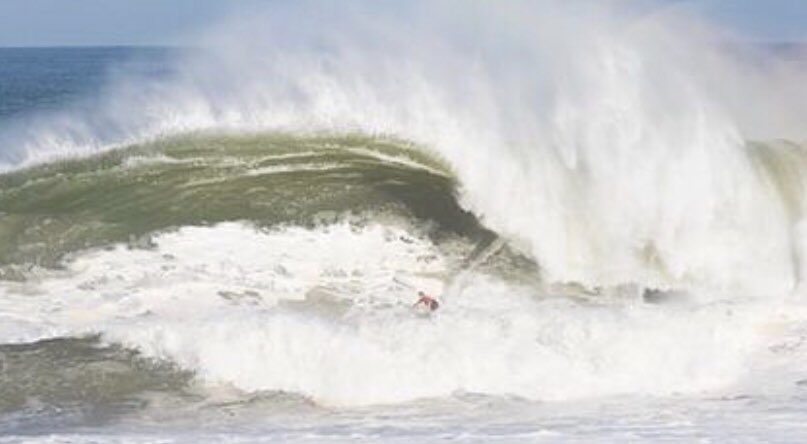mark_dow's tweet photo. Dude. #beachbreak #puertoescondido #massive #niclamb https://t.co/204Jl8aTIC