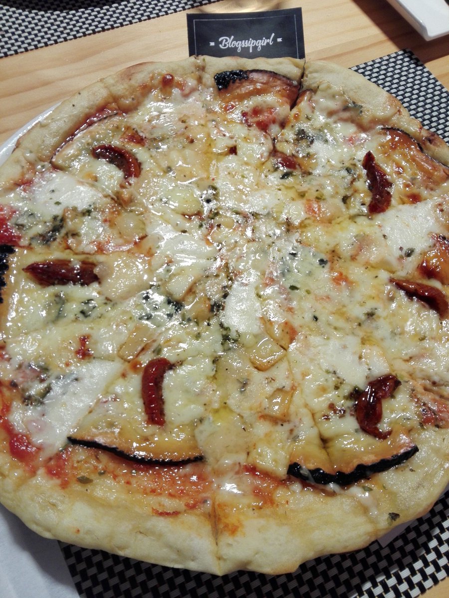 blogssipgirl tweet media