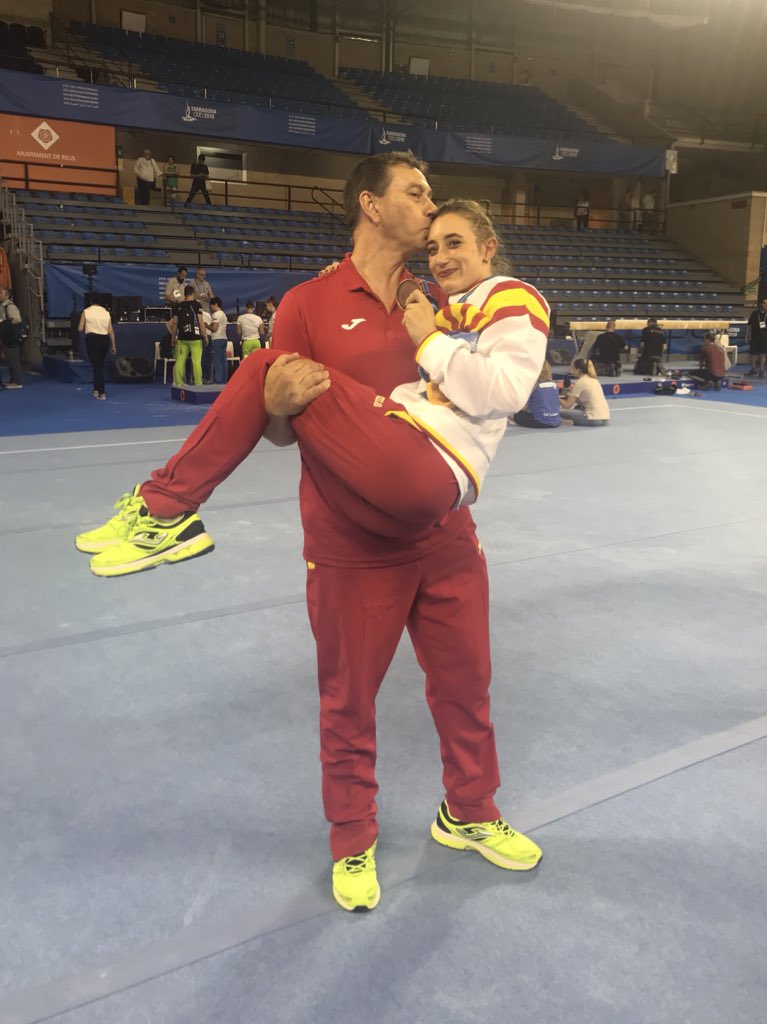 Webesport's tweet photo. #NotiWE Dos bronces más para los deportistas de los Centros de Tecnificación de Balears. De Cintia Rodríguez (@cintiia94, foto: @TheCouchGymnast) en suelo, en gimnasia artística, y de Taimuraz Friiev (foto: @COE_es) en lucha.
https://t.co/eqPuYog5ey https://t.co/SqCE1zpIHw