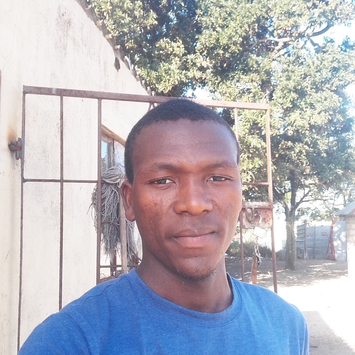 sodingaye's tweet photo. #NewProfilePic https://t.co/N4pXfzwvkj