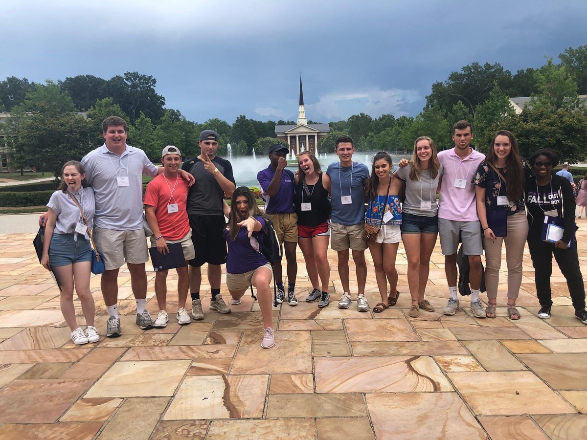 FU_Orientation's tweet photo. We're having a blast at the last orientation session of the summer! We can't wait to see y'all at move in day! #FU22 #FurmanBound https://t.co/3uYIE5f6ri