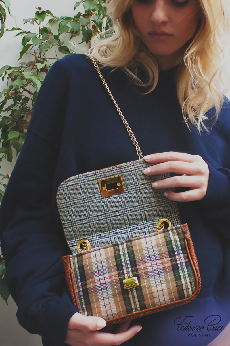 Federico Price isn’t just an innovative and sustainable fashion house but, especially, a creative and cutting-edge company: this summer’s, for example, include printed fabrics, a vintage style that merges with the boldest modernity and leather bags combined with golden details.