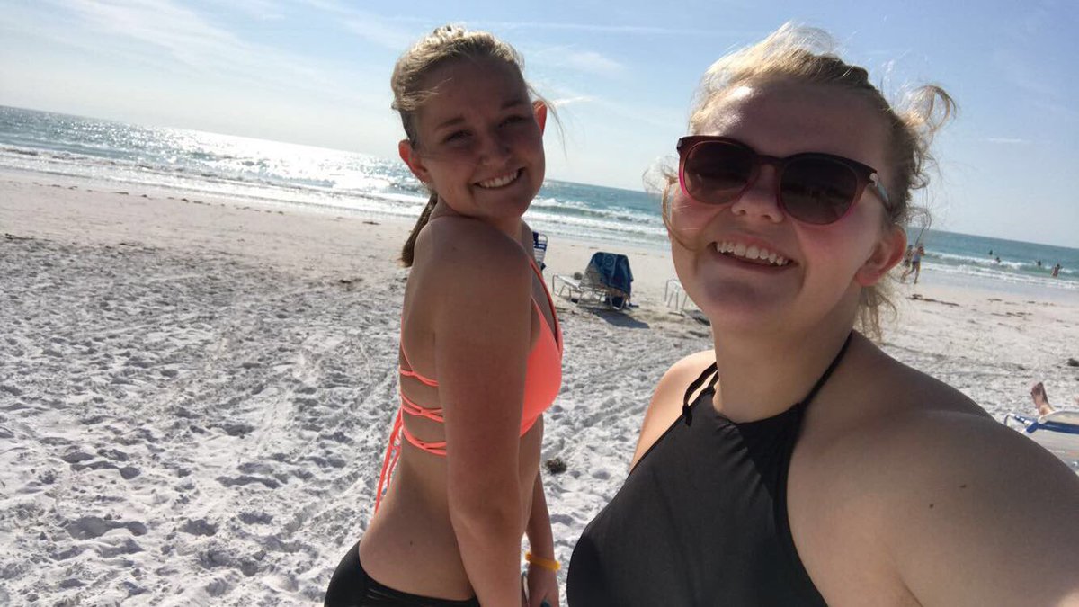 haileecox27's tweet photo. Happy Birthday Brittany!!!🎉🎉hope 18 treats you well! have a great day!! Love you💗💗 https://t.co/ZmudOQKKmK