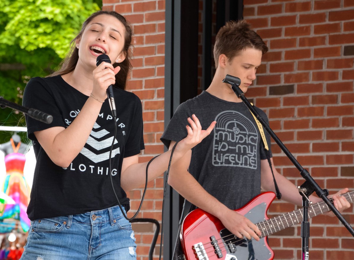 TheSweetestPA's tweet photo. Apologies for lack of posting. Here’s some great pictures from our last show at the Erie Rib Fest! https://t.co/2Vc0abUlw6