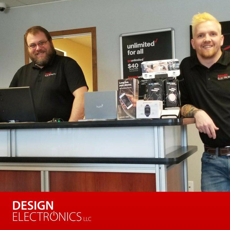 DesElectronics's tweet photo. If you live in or near Glenwood, MN and have a Verizon related question, feel free to stop by! Shawn, Devin and the rest of our team would be happy to help you out!

https://t.co/ICCYKsRLvZ https://t.co/9ZWv7jEtJr