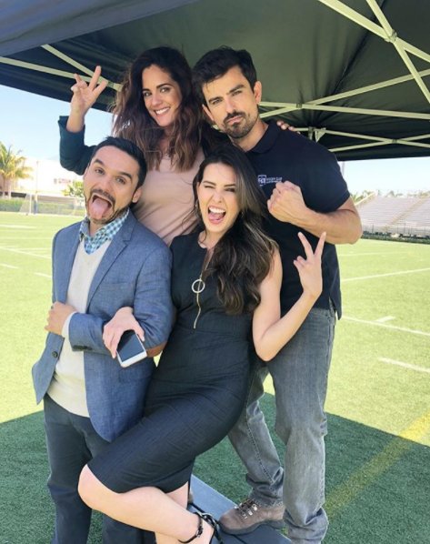 ¿Preparados para un nuevo episodio de tu serie favorita?nosotros más que listos 🍿😬❤️