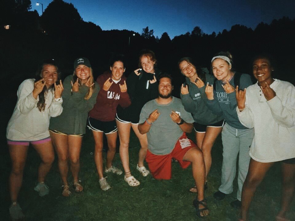 CamerynPlemons's tweet photo. sickest week. sickest counselors. 🤘🏼#imWIRED #chafrickinching https://t.co/tPtaDPByJN
