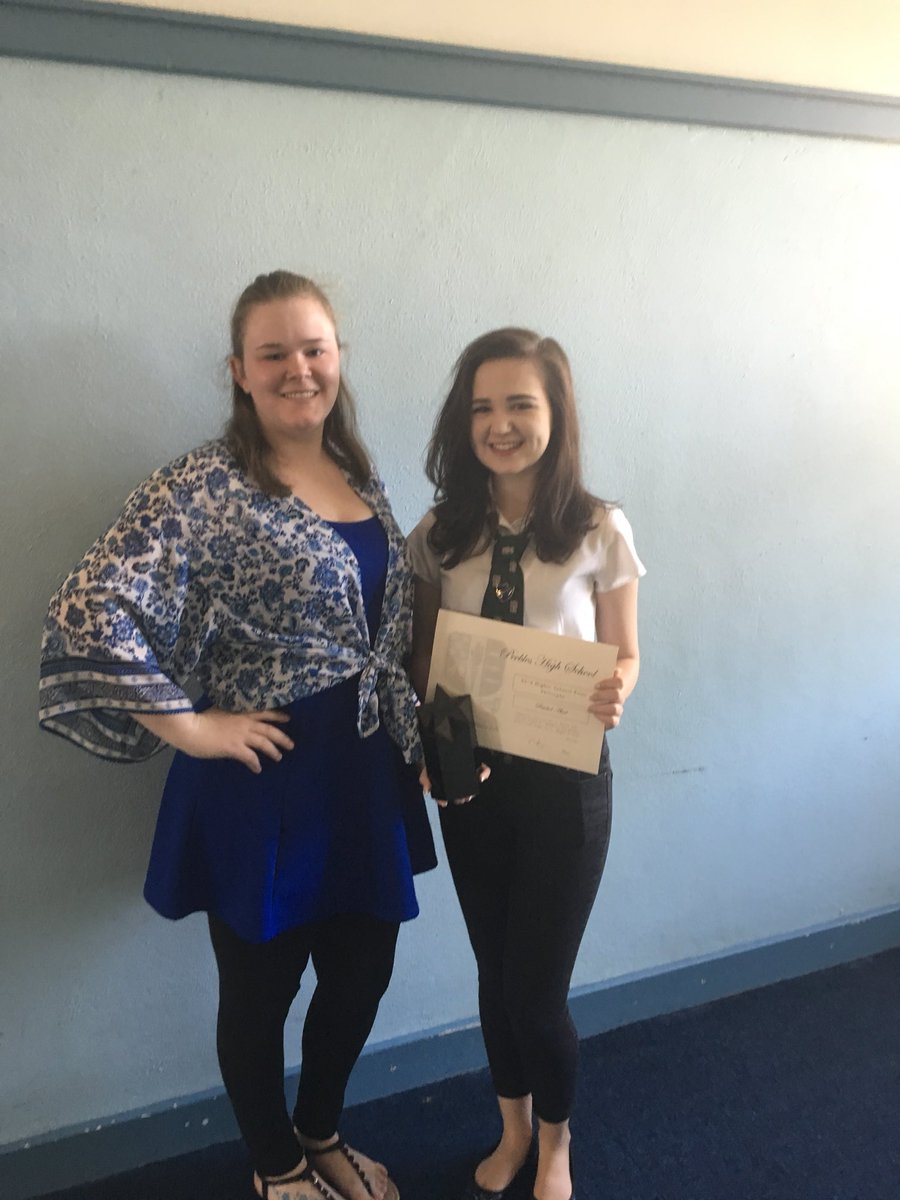 KarenLeeMooney's tweet photo. Congratulations to Rachel, winner of the @PeeblesHigh Higher Philosophy Prize. @MissFyfe_RMPS was delighted to (finally) present her with her trophy. #star #backinuniform https://t.co/HgFvg3sr1k