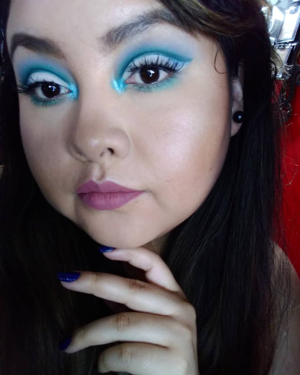 cabazita's tweet photo. For more please check out my IG 💖 Link is on my bio 😍💖💖
#atlantispalette #facecandy #emleycosmetics https://t.co/Nq8fjbbah0
