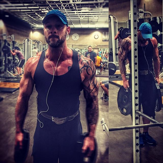 ChrisHawkJones's tweet photo. Sometimes I need to remind myself how good I’m capable of being if I just stopped worrying about failing in front of others. #iamworthy #genhero #generationhero #workouts #inspiration https://t.co/DNQFiktlK6 https://t.co/Nc7JiSWsAp
