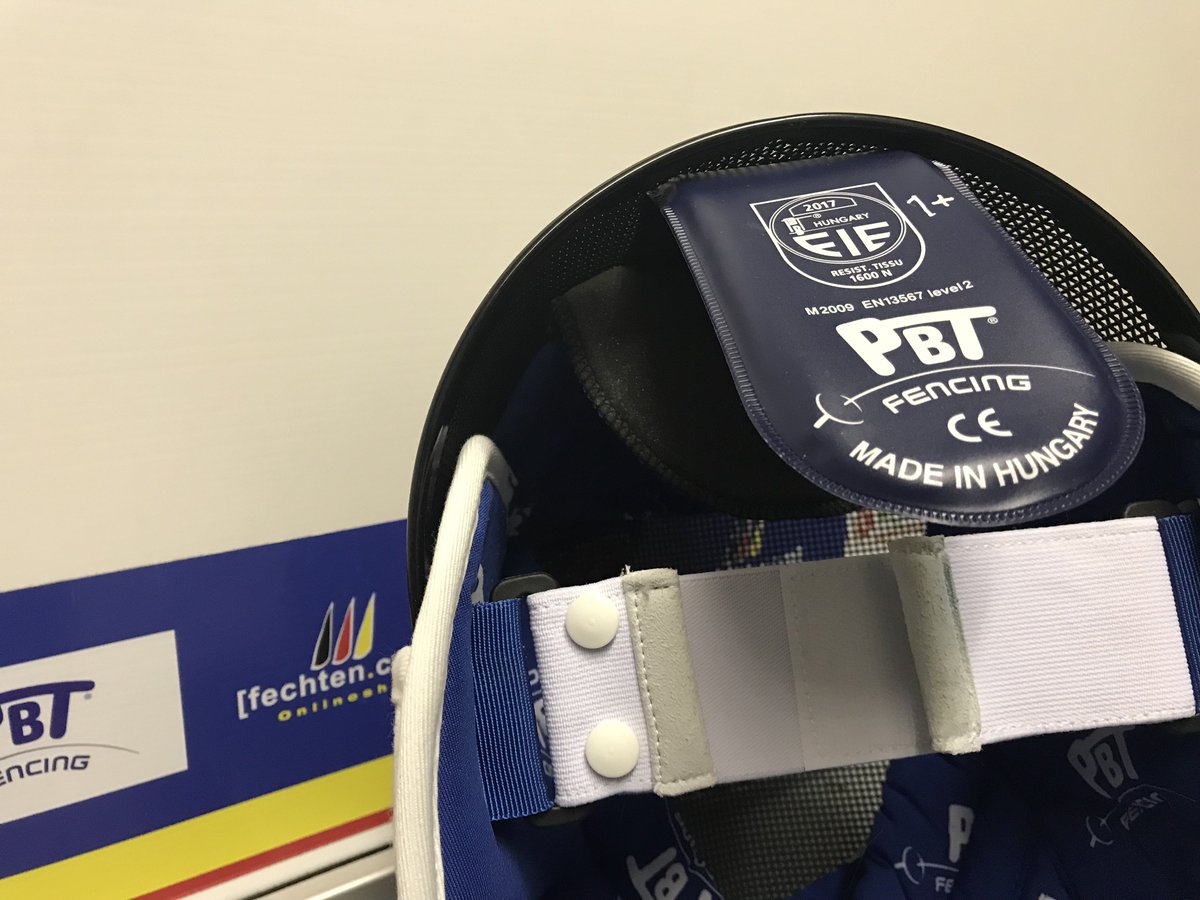 fechtendotcom's tweet photo. Wir rüsten PBT Masken mit dem aktuellen Rückhaltesystem um. Einfach zusenden. https://t.co/R3ah7qqHho https://t.co/4JQh4dbJ7e