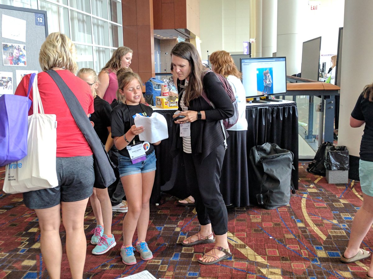 sbehmer's tweet photo. Super proud to have @AnnaUpah and the #bcmakers sharing their awesome work being maker mentors at #iste18 @BentonCSD We are lucky to have them #gwaea #itecia #IAedChat https://t.co/iYWkghtHHM