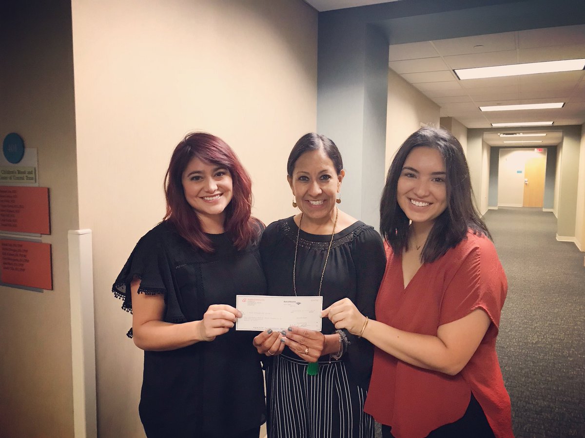 BeautifullyLFD's tweet photo. Today we dropped off a $3,000 check to Dell Children’s Blood and Cancer Center! Funds were raised through our annual @cbccfashionshowatx &amp; supports the teen support group, The Hungry Bunch! We love being able to support our CBCC Family!! 💗 #beautifullyloved #philanthropy #atx https://t.co/jqHD7q6VSZ