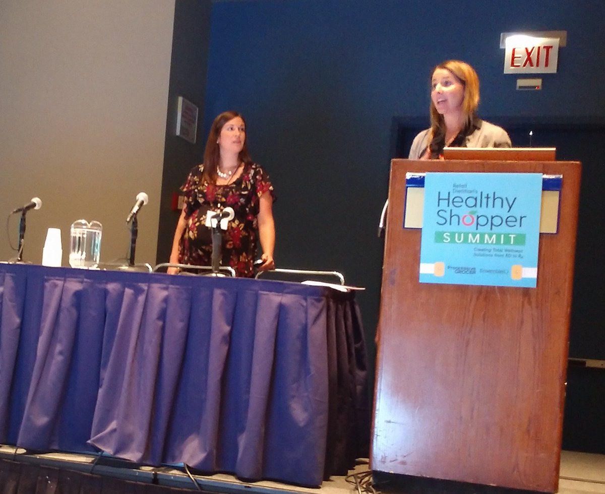 jimdudlicek's tweet photo. To connect with #consumers: know your audience, tailor your message for them, use plain language. Hit them in their heart, health &amp; wallet. @FreshThymeFM's Meghan Sedivy &amp; Kerry Clifford #Healthyshoppersummit @smartfood_expo #supermarket #retail #grocery #wellness #dietitian https://t.co/7tHwi3NbCr
