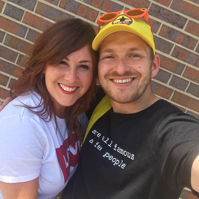 jencoleICT's tweet photo. FINALLYYYYYY a @chrisstrub hug in my liiife!!! Omg. YAS!!! Let’s do this #RoadToSocial and #smdayict thing! | #meaningfulmoments #loveict #welcometowichita https://t.co/EphvzLdVKo