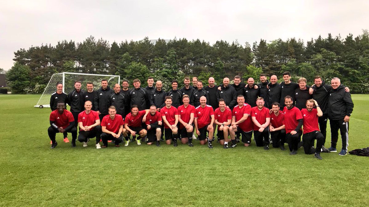 London Escolla Futsal Club tweet media