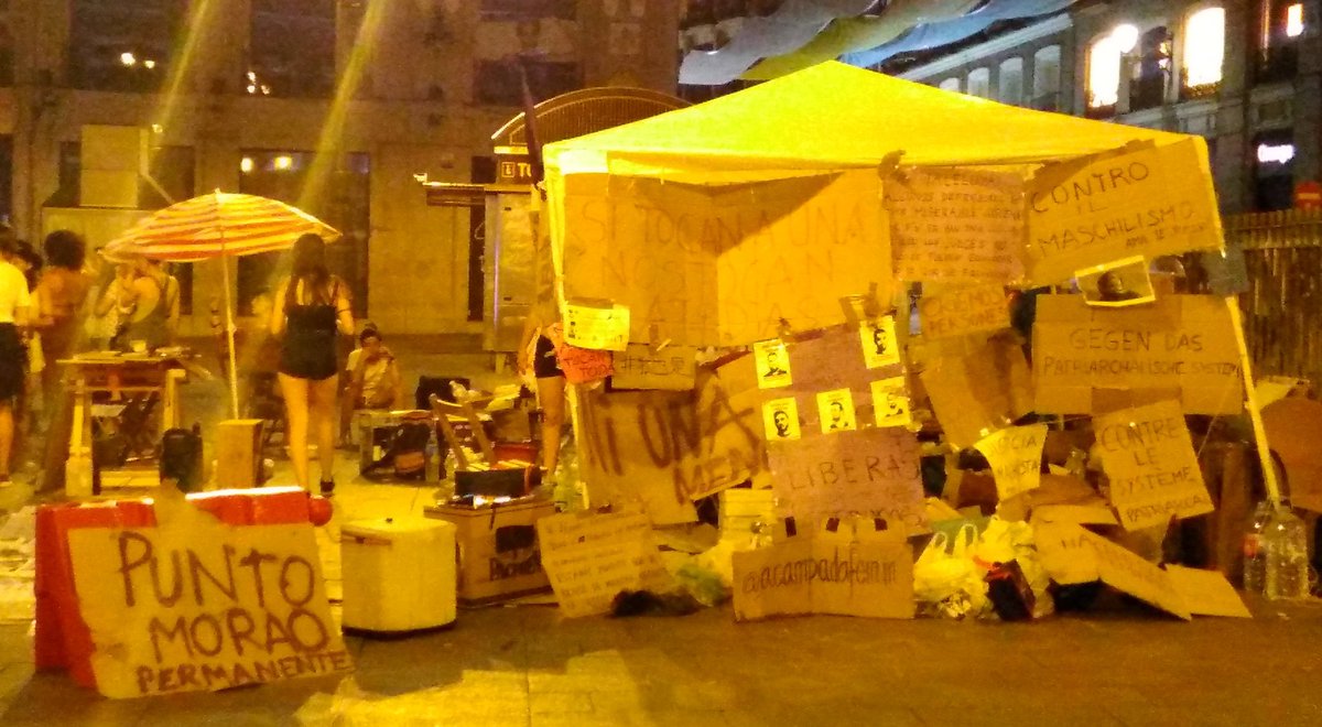 Acaba el #Día4 aquí en #Sol.
Seguimos resistiendo.
Muchísimas gracias a todas las personas que se han acercado hoy a brindarnos apoyo o pedir información. Juntes somos más fuertes.
#AcampadaFeministaSol